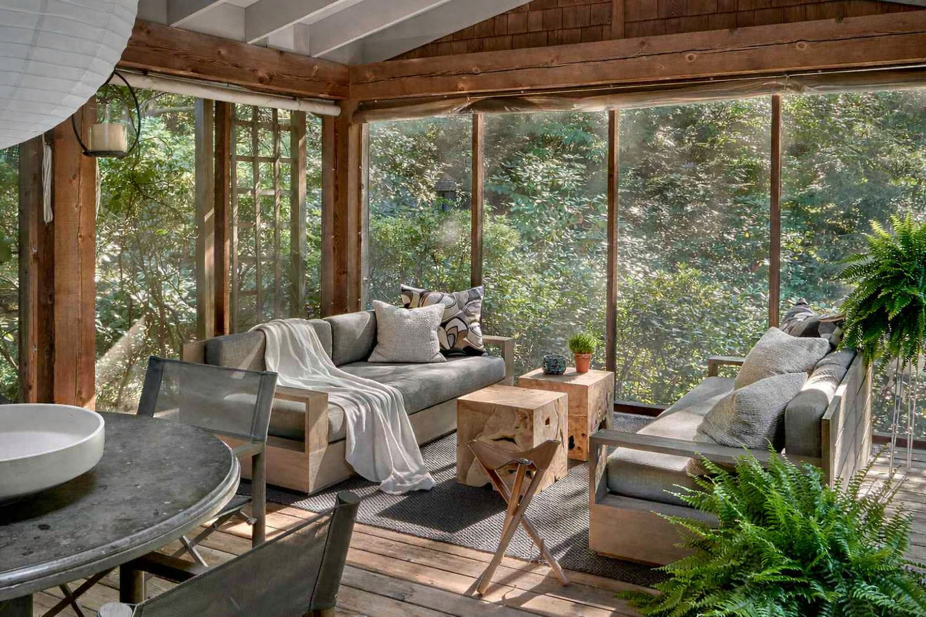 Enclosed patio rooms